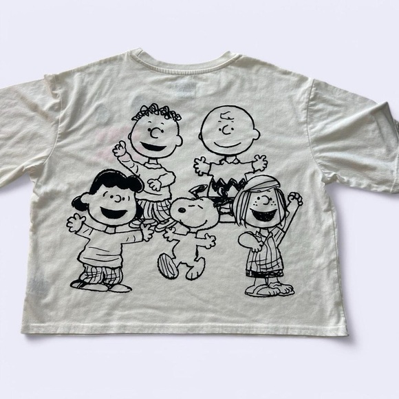 Peanuts Juniors Graphic Rubber Patch Tee - Size XL (15-17) - Picture 6 of 7